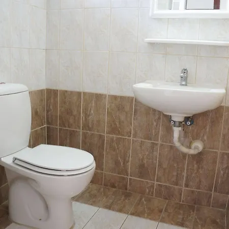 Skoufezis Apart Otel 2*