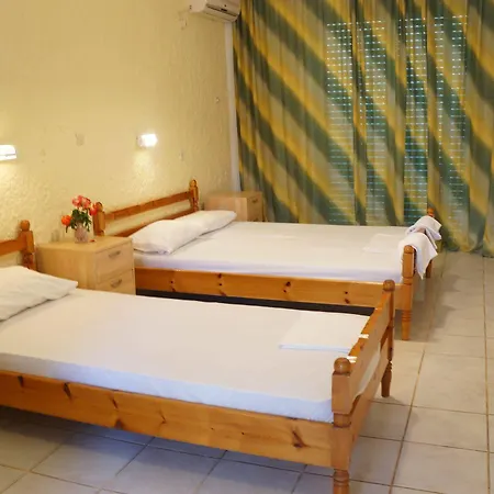 Skoufezis 2* Kardamena (Kos)