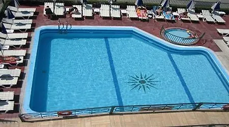 Aparthotel Skoufezis