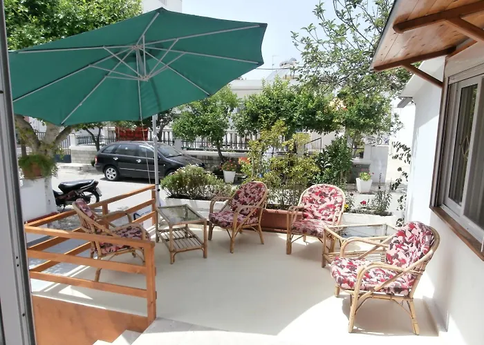 Aparthotel Skoufezis