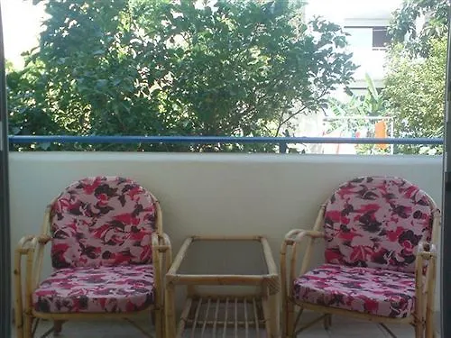 Skoufezis Aparthotel