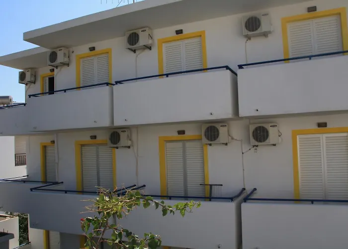 Skoufezis 3* Kardamena (Kos)